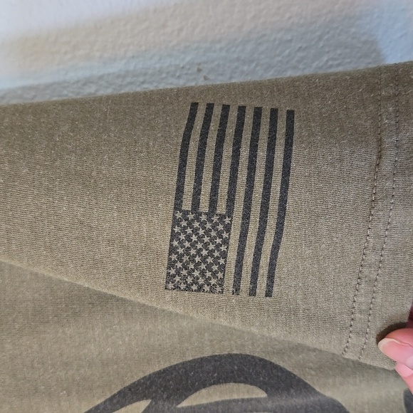 Bella Canvas Olive Green Buck Graphic Tee Size Large - Picture 5 of 6